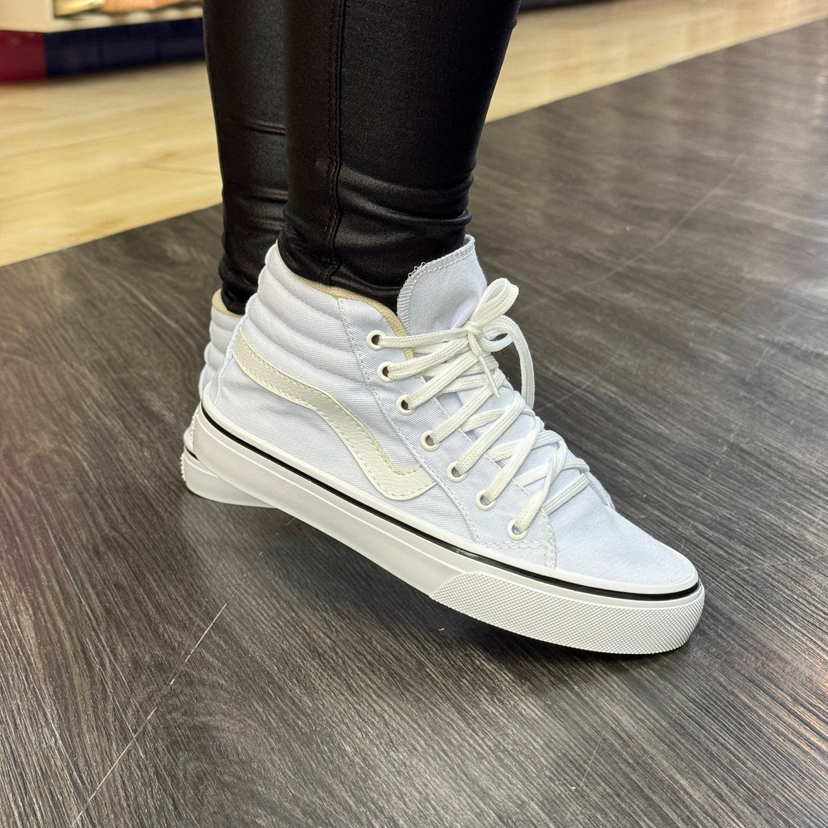 Tênis Cano Alto Vans Branco
