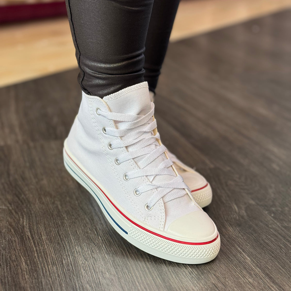 Tênis Star Cano Alto Branco/Vermelho