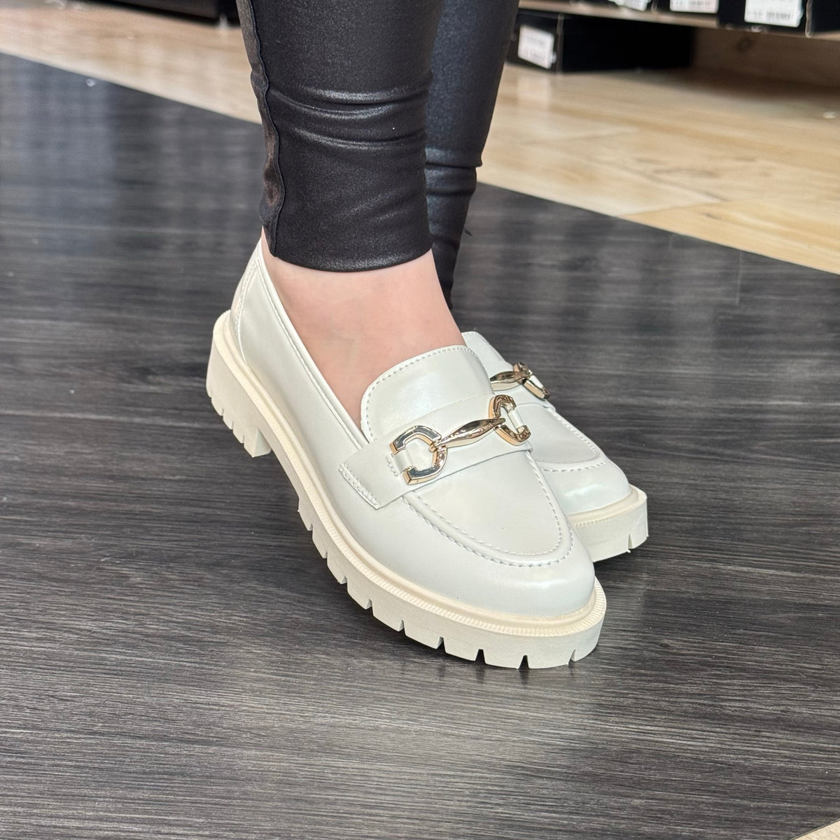 Mocassim Tratorado Off-white